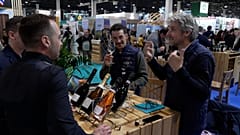 Egy francia borászat pultja a SIRHA Budapest kiállításon