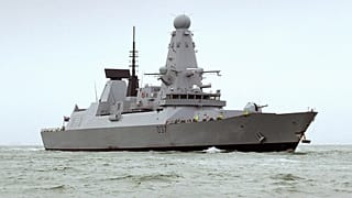 تُظهر هذه النشرة الصادرة عن وزارة الدفاع، والتي لم يُحدد تاريخها، سفينة إتش إم إس دنكان (بن ساتون/وزارة الدفاع عبر وكالة أسوشيتد برس)