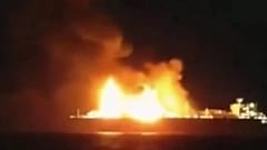 Das russische Schiff, das am Dienstag vor Malta im südlichen Mittelmeer brannte