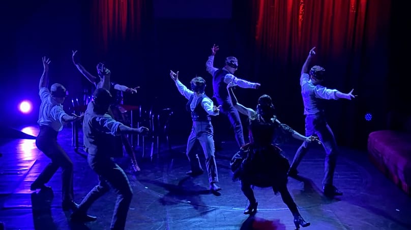 Scena ze sptaktaklu tanecznego "Portret Doriana Greya" w Teatrze Roma.