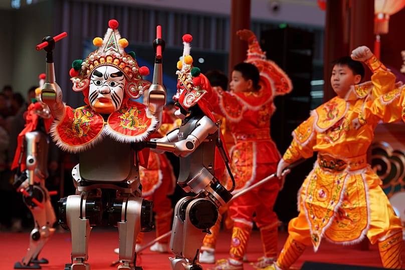 Humanoide Roboter bei den Feierlichkeiten zum chinesischen Neujahr, Beijing, China, 19. Februar 2026