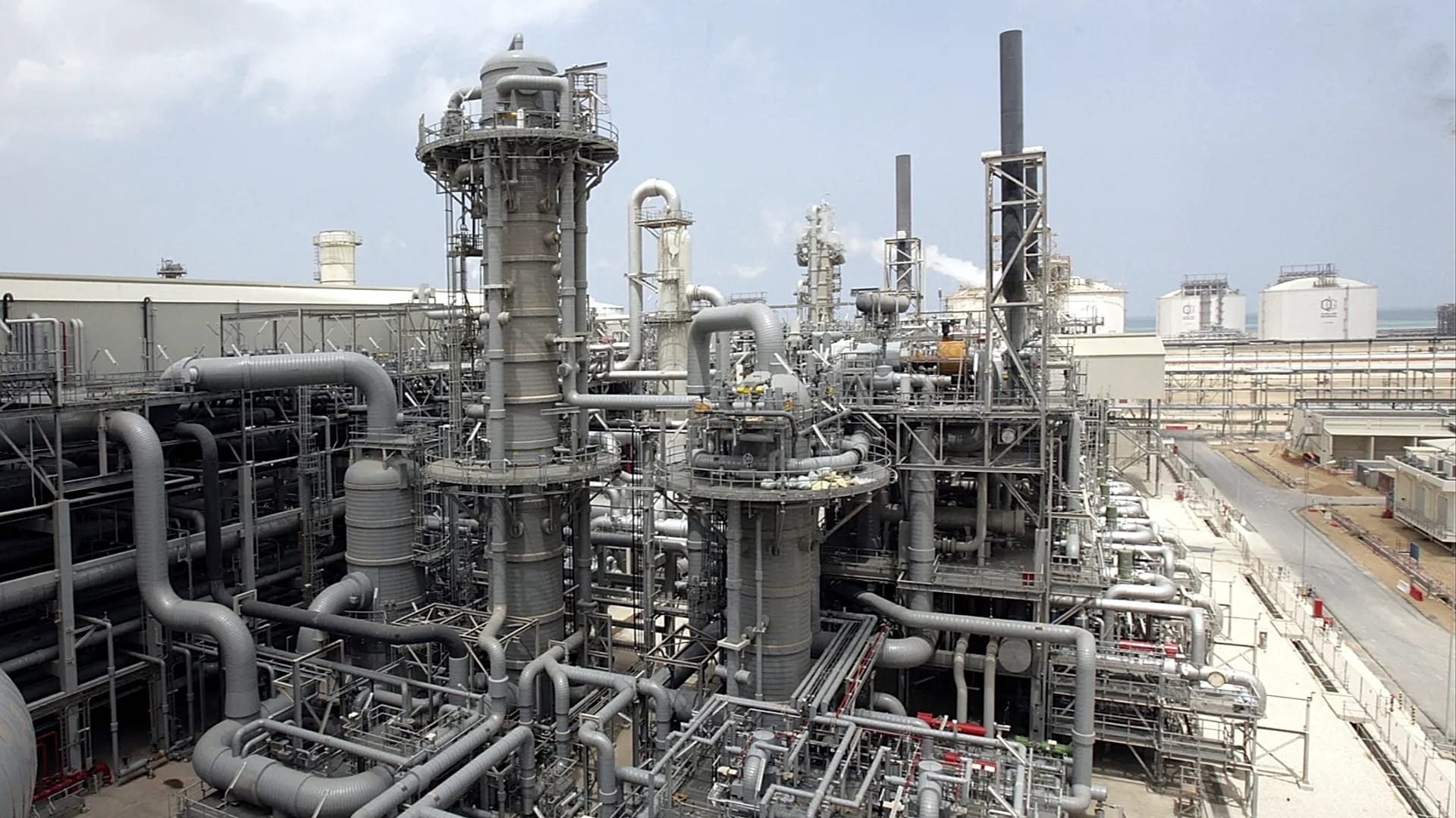 Video. Gas, QatarEnergy chiude rubinetti e dichiara stato di
