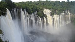 Die Kalandula-Wasserfälle in Angola 