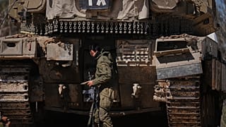 Ισραηλινός στρατιώτης στα σύνορα με τον Λίβανο