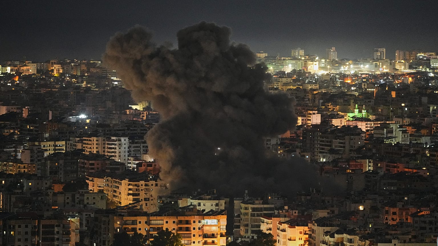 Авиаудар по южному пригороду Бейрута Дахии, 5 марта 2026 года.