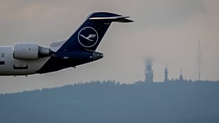 Die ersten Evakuierungen aus dem Nahen Osten haben begonnen