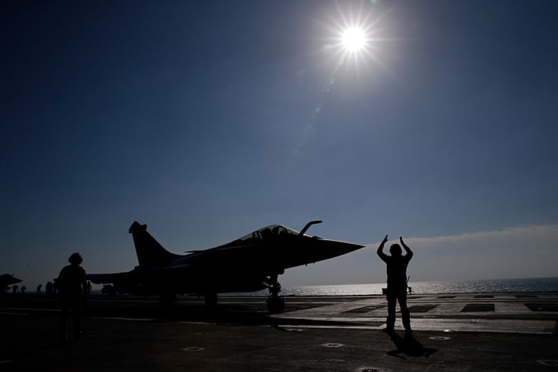 Rafale en la cubierta del Charles de Gaulle, imagen de archivo