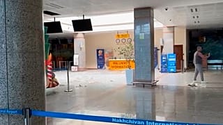 La frappe iranienne a engendré d'importants dégats à l'aéroport de Nakhchivan.