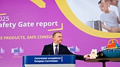 Michael McGrath, EU-Kommissar für Verbraucherschutz, bei der Vorstellung des Safety-Gate-Berichts 2025.