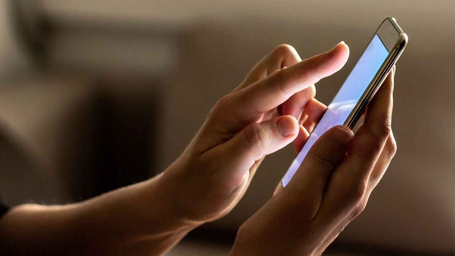 استخدام الهاتف المحمول