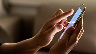 استخدام الهاتف المحمول