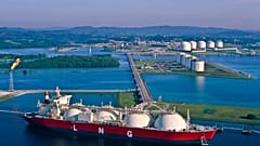 Archivbild: LNG-Tanker transportiert Erdgas.