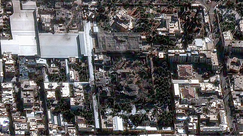 بیت علی خامنه‌ای پس از بمباران