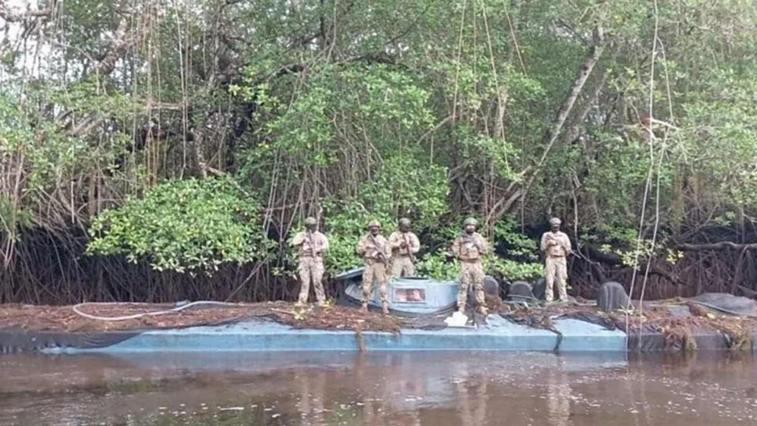 Ele geçirilen sualtı aracı