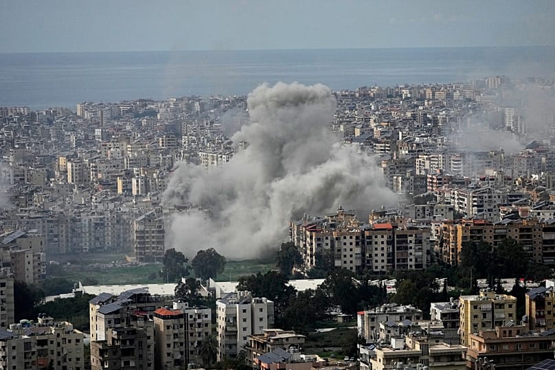 Der Iran-Krieg hat sich ausgeweitet auf die Hisbollah im Libanon, die das Mullah-Regime unterstützt. Israel übt Luftangriffe auf die Hibsollah in Beirut aus. 