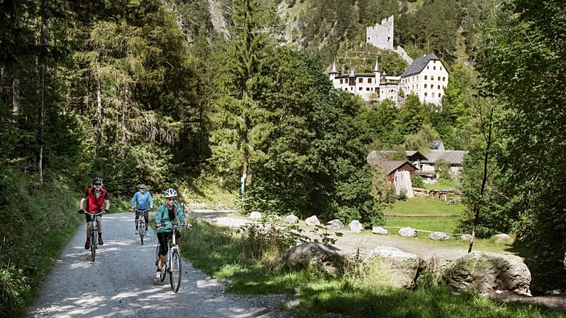 ویا کلودیا آگوستا در قلعه فرنشتاین در ناصرایت