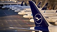 Самолёт Lufthansa в аэропорту Франкфурта