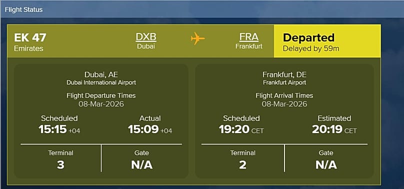 Flugzeug vom Dubai International Airport nach Frankfurt unterwegs. 