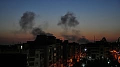 Rauchwolken steigen bei Angriffen auf Teheran auf, 6. März, 2026