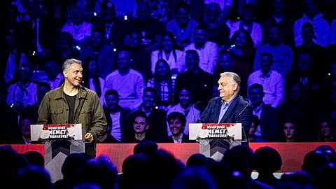 Lázár János és Orbán Viktor egy debreceni fideszes kampányrendezvényen 2026. március 7-én