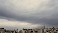 ABD ve İsrail'in İran'ın başkenti Tahran'da bir petrol tesisine düzenlediği saldırı sonrası duman bulutları yükseliyor, 8 Mart 2026.
