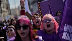  Demonstration in Istanbul zum Internationalen Frauentag, 8.3.2026 - AP Foto/Khalil Hamra