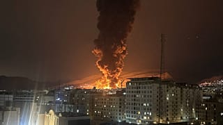 حملات اسرائیل به مخازن نفت ایران