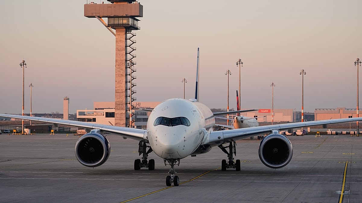 Easter and summer holidays: Expensive flights because of the Iran war? Easter and summer holidays: Expensive flights because of the Iran war?