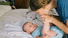 Mit dem Klimawandel steigen die Temperaturen; laut einer neuen Studie führt Hitze über 20 °C zu weniger Geburten von Jungen.