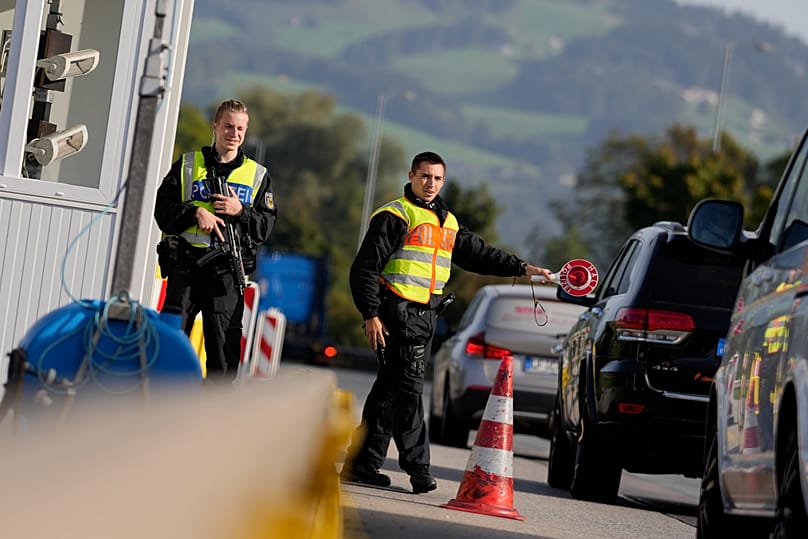 Der Zoll kontrolliert an der deutschen Grenze zu Polen verstärkt Tank-Touristen.