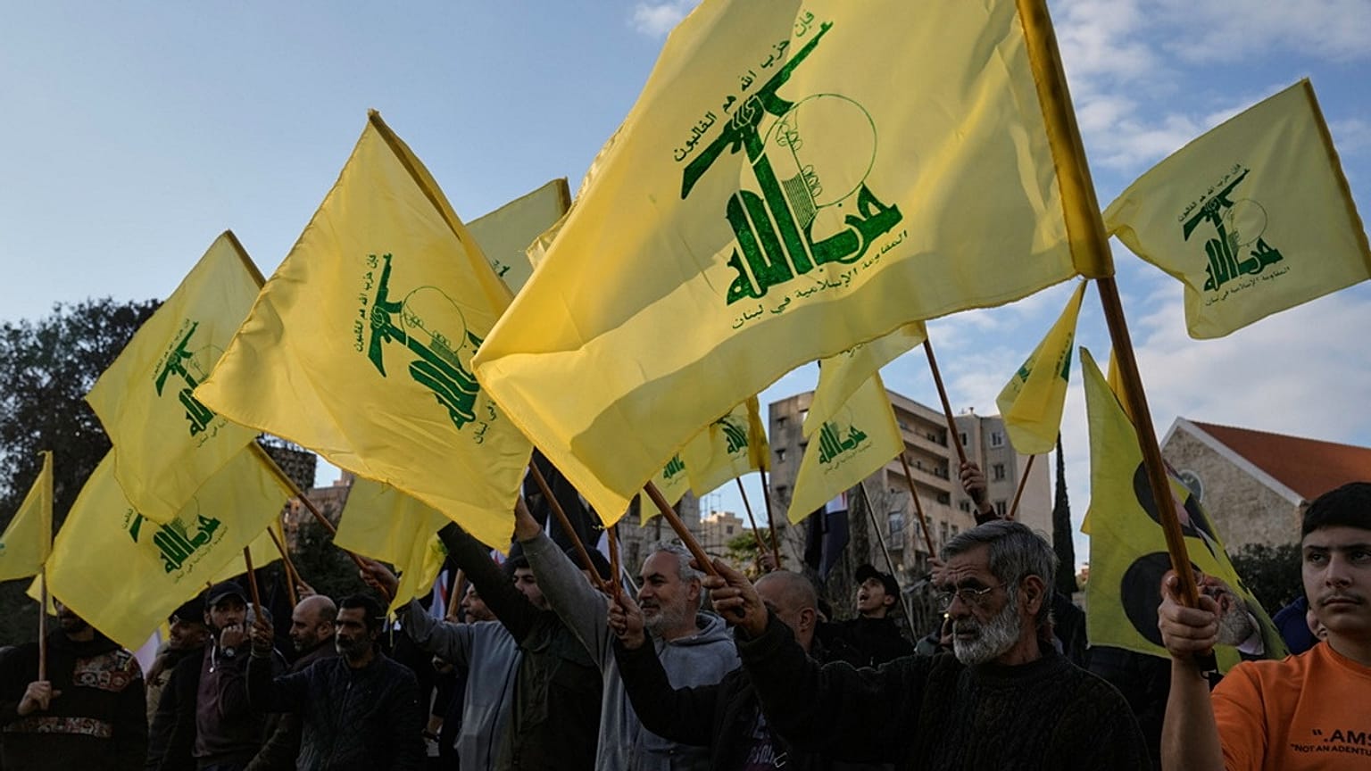 مناصرون لحزب الله