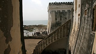 Ghana swears in new citizens from historical African diaspora but pauses new applications