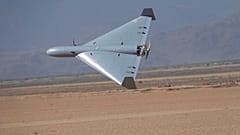 SpektreWorks tarafından geliştirilen ve uzun menzilli tek yönlü saldırı görevleri için tasarlanan düşük maliyetli bir ABD insansız saldırı İHA'sı olan FLM-136 "LUCAS"
