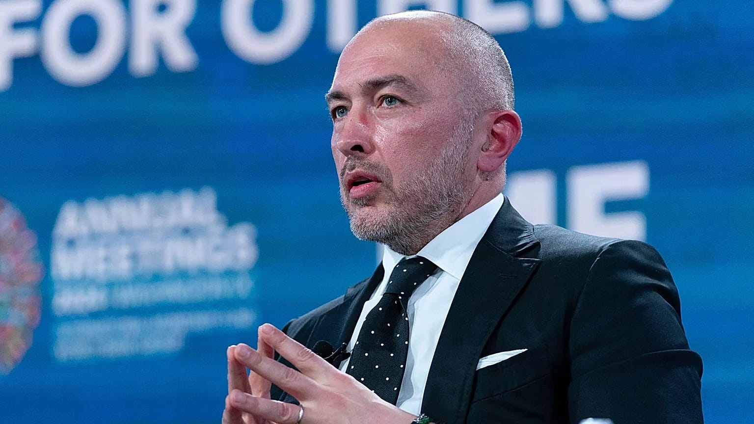 Глава Национального банка Украины Андрей Пышный выступает на форуме в рамках ежегодных встреч Всемирного банка и Международного валютного фонда в Вашингтоне, среда, 23 октября 2024 года. 