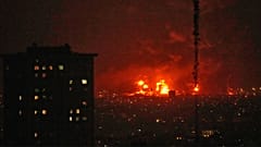 حملات اسرائیل به مخازن نفت ایران
