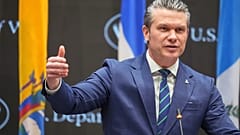 وزير الحرب بيت هيغسيث يشارك في مؤتمر مكافحة الكارتلات الأمريكية بدورال، فلوريدا، 5 مارس 2026.