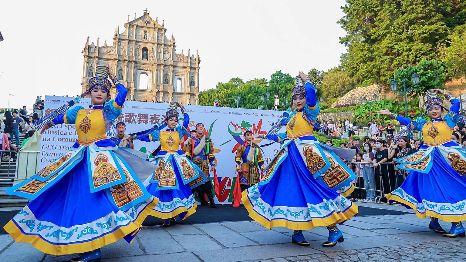 Танцоры, участвующие в шестом фестивале Encounter в Макао, 2024 год.