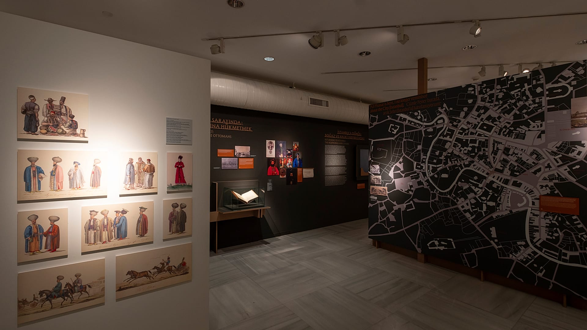 Sergiden bir görünüm.