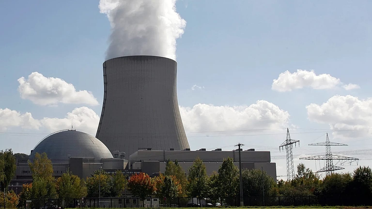 Kernkraftwerk Isar in der Nähe von Landshut, 13. September 2007