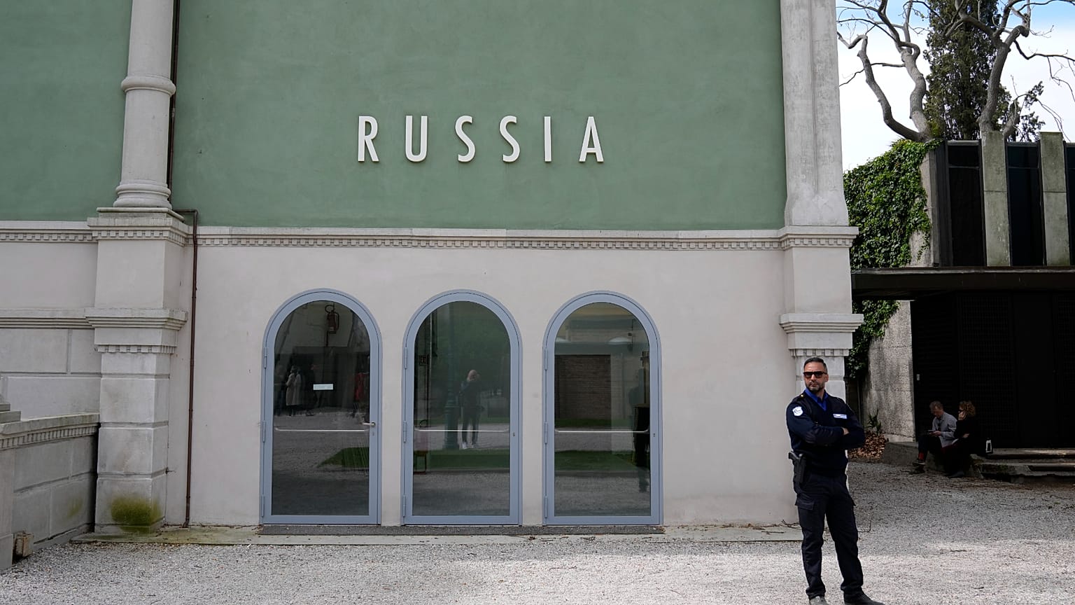 Закрытый павильон России в 2022 году. Архив