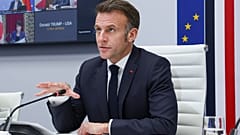 Президент Франции Эммануэль Макрон проводит видеоконференцию лидеров стран "Большой семерки", чтобы обсудить влияние войны в Иране на мировую экономику