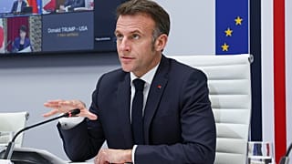 Le président français Emmanuel Macron préside une vidéoconférence des dirigeants du G7 pour discuter des répercussions de la guerre en Iran sur l'économie mondiale