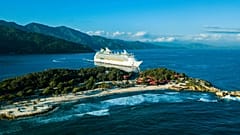 Kreuzfahrten entdecken die Kunst: Picassos an Deck und Workshops mit Star-Künstlern