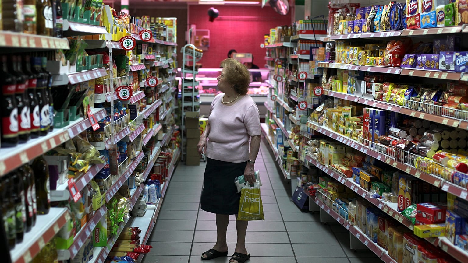 Ir ao supermercado já está mais caro mas conflito no Médio Oriente ainda não justifica preços