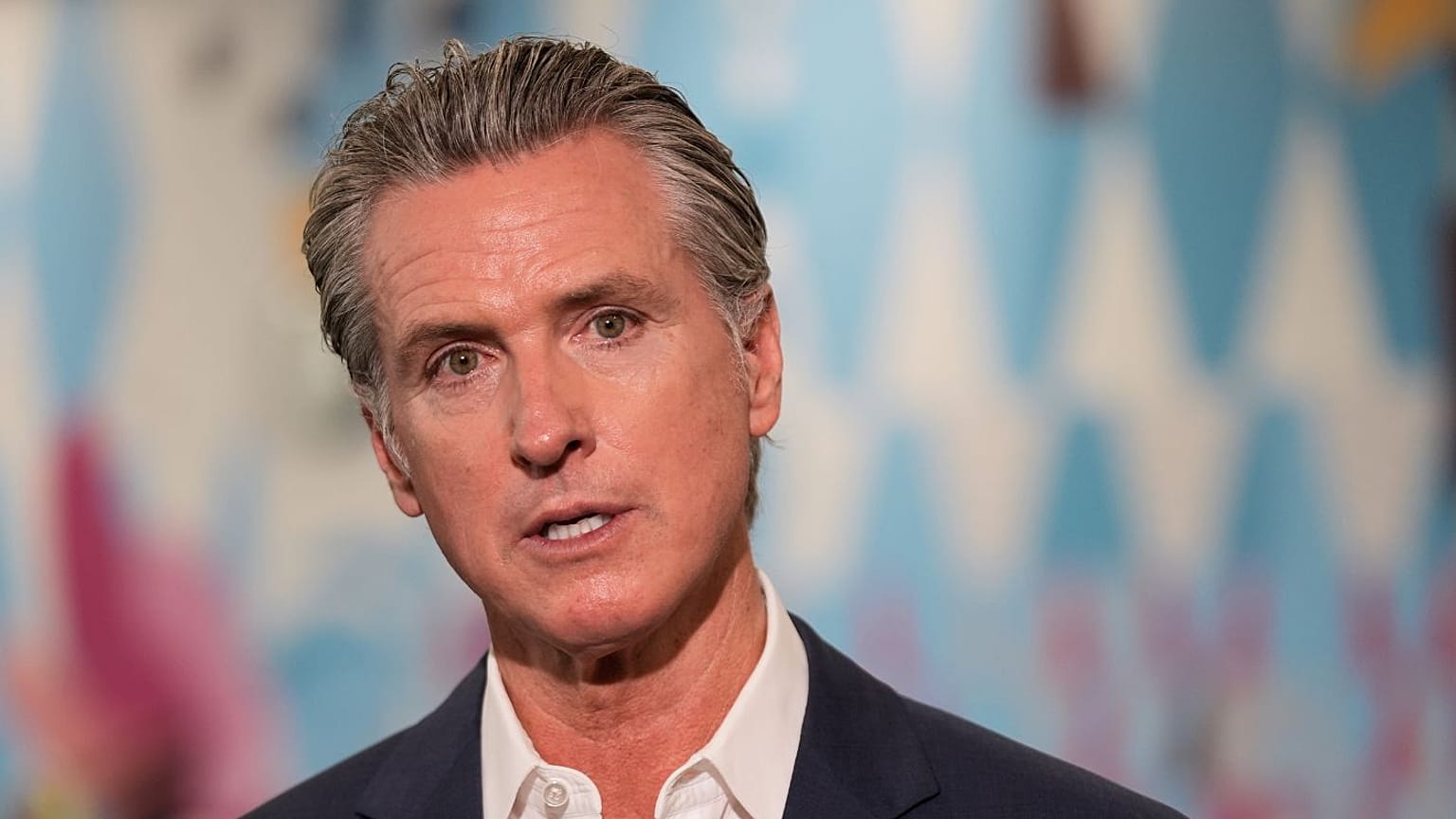 واکنش گوین نیوسام، فرماندار کالیفرنیا به هشدارها درباره احتمال حمله پهپادی ایران به این ایالت