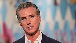 واکنش گوین نیوسام، فرماندار کالیفرنیا به هشدارها درباره احتمال حمله پهپادی ایران به این ایالت