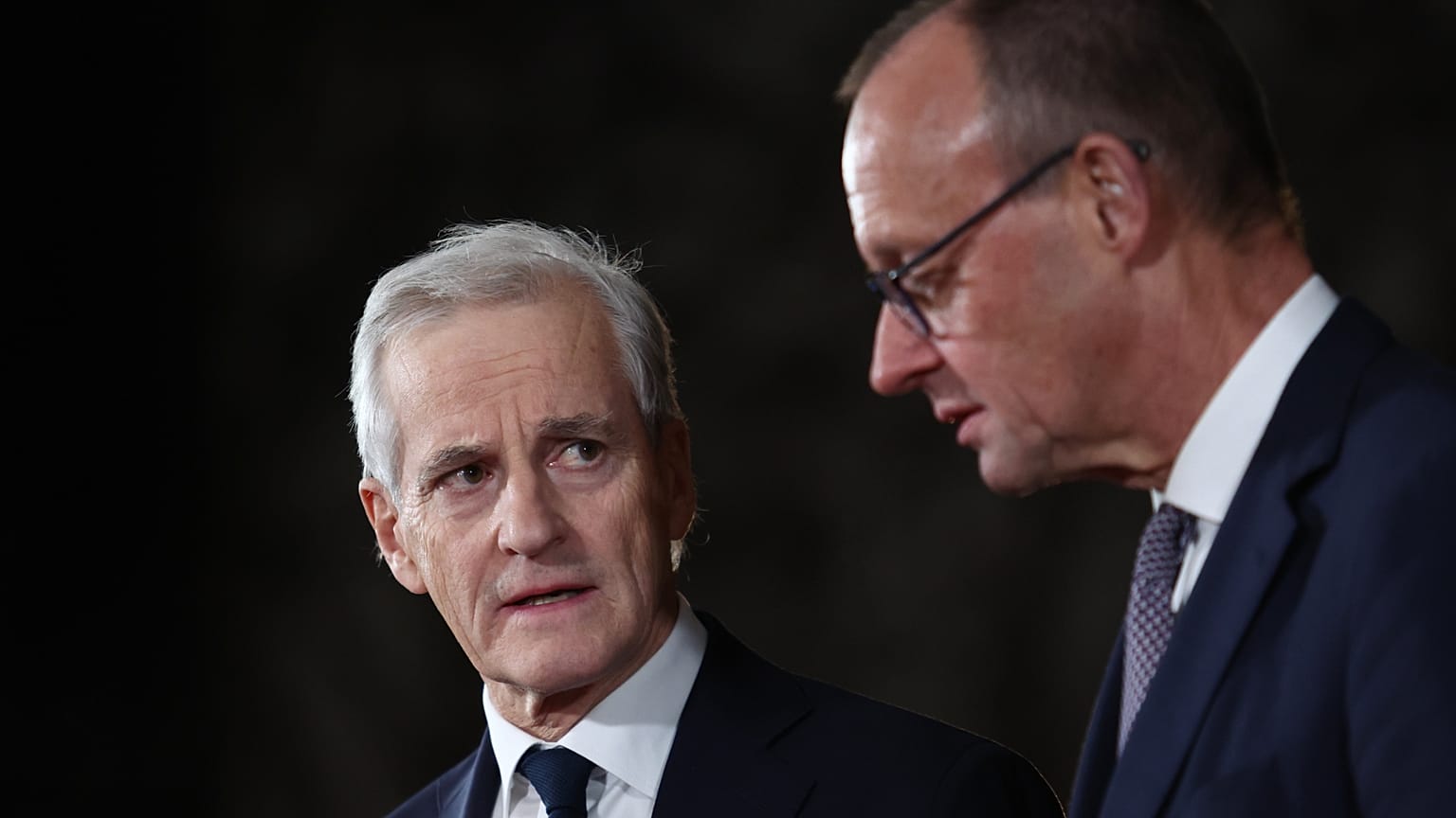 Bundeskanzler Friedrich Merz mit dem norwegischen Ministerpräsidenten Jonas Gahr Støre im Dezember 2025 in Berlin