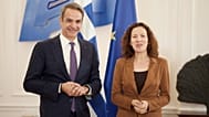 Συνάντηση Κυριάκου Μητσοτάκη με της εκτελεστική αντιπρόεδρο της Κομισιόν Ροξάνα Μινζάτου