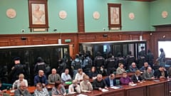 Konser salonu katliamı davasının duruşmasından bir görsel.