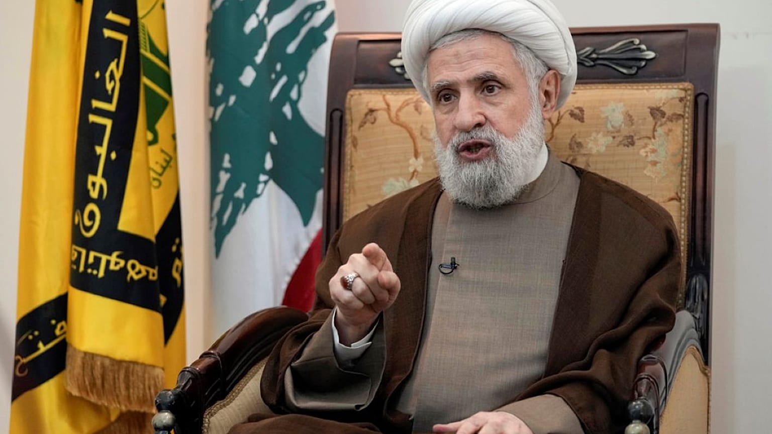 صورة أرشيفية للأمين العام لحزب الله نعيم قاسم